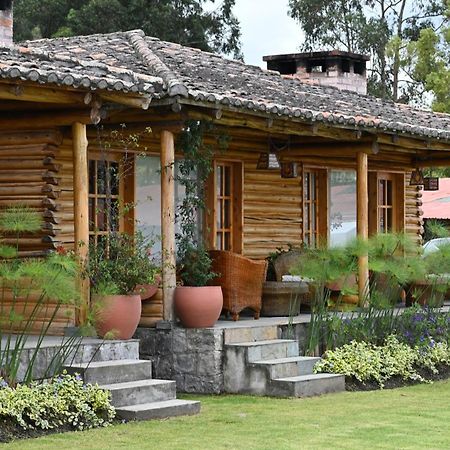 Hosteria Cabanas Del Lago Отавало Экстерьер фото